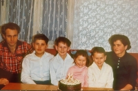 Rodina Pospíšilova, 1972