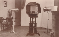 Tatínkův fotoateliér (1931)
