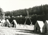 Tábor ve Zlatém údolí v Kašperských Horách, kam Jindřich Matoušek jezdil