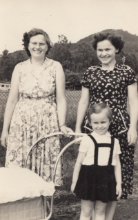 Manželka, Václavova sestra a její dcera