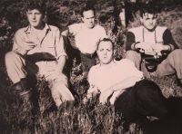 František Beneš vlevo v padesátých letech v Kanadě