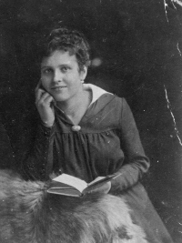 Babička Anežka, 1915 