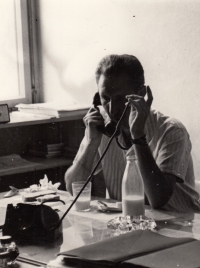 Vojtěch Kunčík jako produkční ve Filmových ateliérech Gottwaldov (výřez)