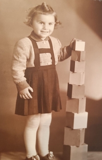 Irena Mrkvičková, 1952