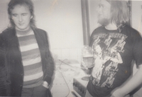 Karel Bloch (vlevo) a Vladimír Svoboda ve Velké Hleďsebi, Silvestr 1988