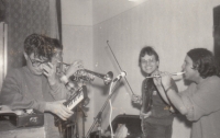 Kapela Mozková sondáž, nahrávání v Mohelnu u Brna, prosinec 1987
