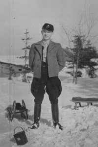 Bratr pamětníka Heinz v uniformě Hitlerjugend, 40. léta 20. století