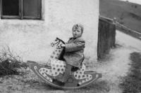 Hans Lau v dětském věku, 40. léta 20. století