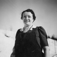 Maminka pamětníka Marie Lau, 40. léta 20. století