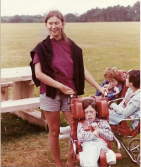 Ruth Šormová v Anglii, Leamingtonu - Spa brigáda v domově pro lidi s mentálním postižením, 1982