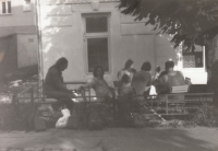 Zahrádka restaurace Švanda Dudák, Mariánské Lázně, 1983