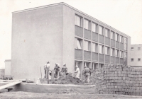 Stavba školní jídelny, Kobeřice, 2. polovina 70. let