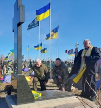 Mykola Storozhuk, Serhii Hutsaliuk, Vasyl Vyrozub commemorate fallen soldiers. Odesa, March 2023
