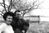 Rodiče Heleny Svobodové (Margit a Ladislav Řežábovi) v roce 1970