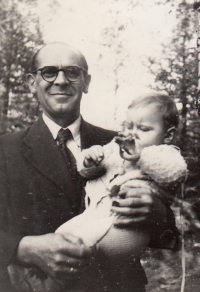 Otto Fischer se svým synem Brunem, rok 1948 