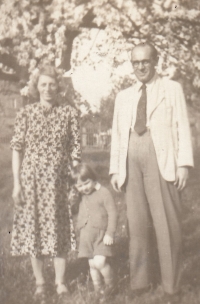 Rodinné foto Fischerových z roku 1950