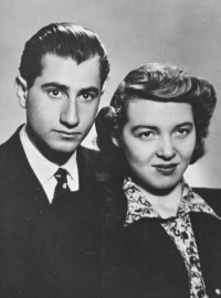 Zdeňka Halounová s Gabrielem Morellem, se kterým ji rozdělil komunistický převrat (foto z roku 1947) 