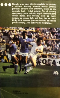 Ladislav Vízek na zadní straně knihy Fotbalový romantik