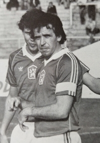 Jako kapitán československé reprezentace, 1985