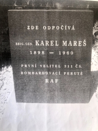 Hrob brigádního generála Karla Mareše v Táboře