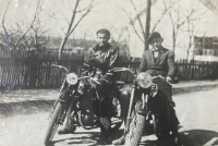 Jaroslav Stehlíček na motocyklu v roce 1948