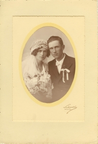 Rodiče Josef a Marie Krejčíkovi, svatba, 1932