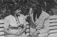 Rodiče pamětnice v Mukačevu, 1927