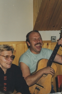 Pamětník s tetou Editou, 1990