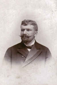 Dědeček Robert Mandelík (1875–1946) 