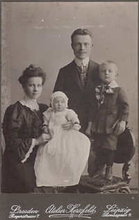 Rodiče s otcem Josefa Roubíčka, Lipsko, 1907