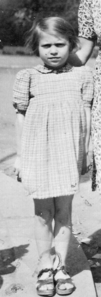 Jana Urbanová, née Klačerová, in the summer of 1945 after her return from Terezín