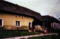 Černovírská 20, Olomouc, rodný dům Františka Coufala zvenčí, stav po povodni roku 1997