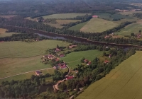 Doubravská Hladná, rodná ves Václava Drhovského