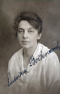 Babička Ludvika Bořkovcová