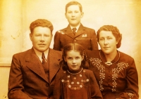 Dědeček Václav Drobný s manželkou a dětmi, 20. léta 20. století