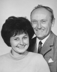 Husband and wife Hana and Milan Fičura, 1971