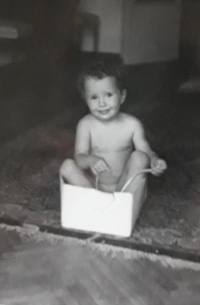 V dětství