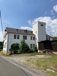 Bývalý podnik Delta (později Interiér) v Kunraticích u Cvikova 