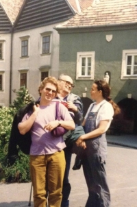 Kyra with her father and brother Martin