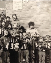 Kyra as a tutor in an after school club while living in Prague