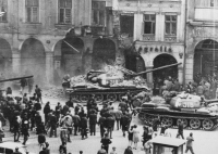 Invaze vojsk Varšavské smlouvy v Liberci 21. srpna 1968. Foto M. Mělnický