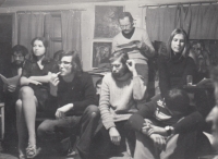 Večer poezie, Rostislav Valušek uprostřed, 70. léta