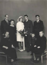 Wedding photo, 1965, grandmother Nosková bottom left, dad Rudolf Nosek top left, mother Jindřiška Nosková second from left top, Jana Kučerová with her first husband in the middle