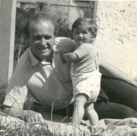 S otcem Karlem Bočkem, 1958