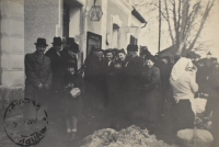 Čechoslováci, kteří po německé okupaci uprchli ze země a odešli bojovat proti nacistům do Anglie a Francie, putovali přes Balkán a dostali podporu od české menšiny v Jugoslávii, rok 1940