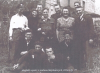 James Carle in Letohrad-Orlice in 1945. With Ferdinand Stejskal, his wife, one of the Svobodová sisters, and another Prisoners of War