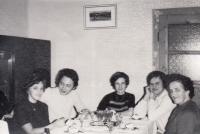 Stanislava Kulová s rodinou, 1973