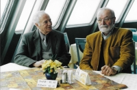 Karel Hubáček s kolegou Otakarem  Binarem, autorem interiérů v horském hotelu na Ještědu, po roce 2000