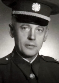 Rudolf Košťál, otec pamětníka, v uniformě štábního strážmistra četnictva