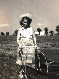 Pamětnice s nejstarší dcerou, 1961